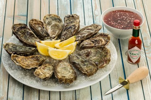 Buy Oysters Online - fresh oysters from Lindisfarne Oysters